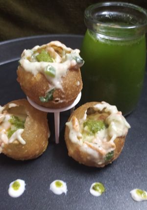 A picture of Mayonnaise Pani Puri.