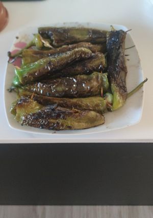 Una foto de Pimientos fritos rellenos de carne Maricarmen