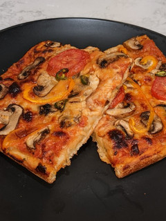 A picture of Pizza!.