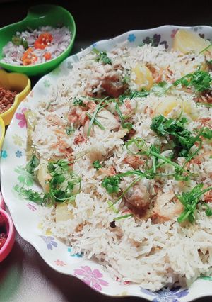 A picture of Chicken Pulao.