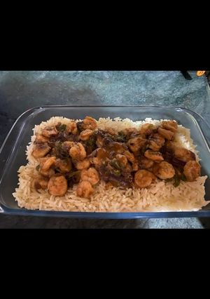 صورة لوصفة جمبري بالخلطه على رز ابيض