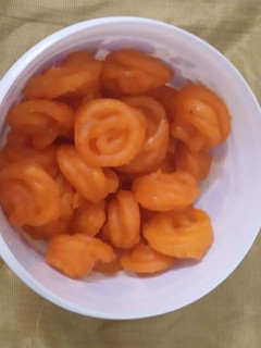 ஜிலேபி (Jilebi recipe in tamil) செய்முறை முக்கிய புகைப்படம்