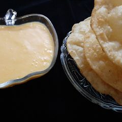 A picture of Amm rus with puri.