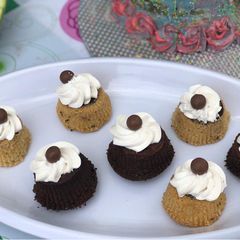 Cookie upside down cupcakes A picture of Cookie upside down cupcakes.