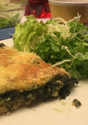 Una foto de Kuchen de espinacas y pollo