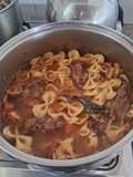 Ensopado de fideos moñitas