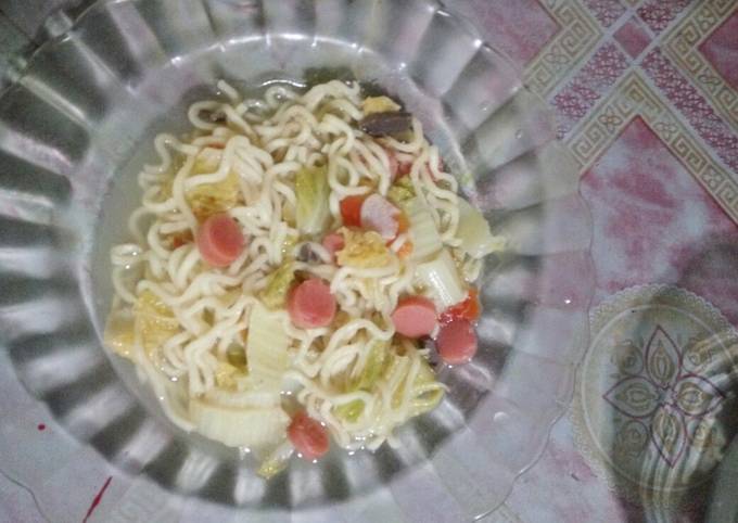 Mie kuah nyemek