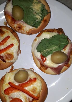 Una foto de Pizzetas de todo