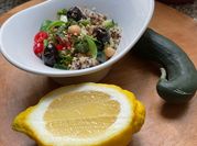 Une photo de quinoa céréale