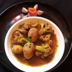 Cauliflower egg curry A picture of Cauliflower egg curry.