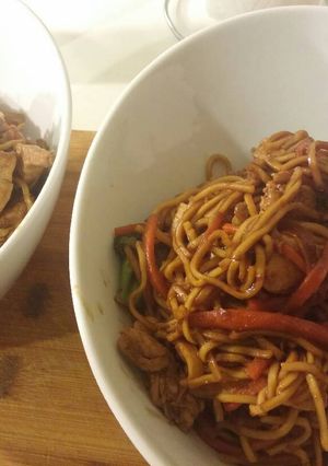 A picture of Sweet and spicy garlic chicken and pork.