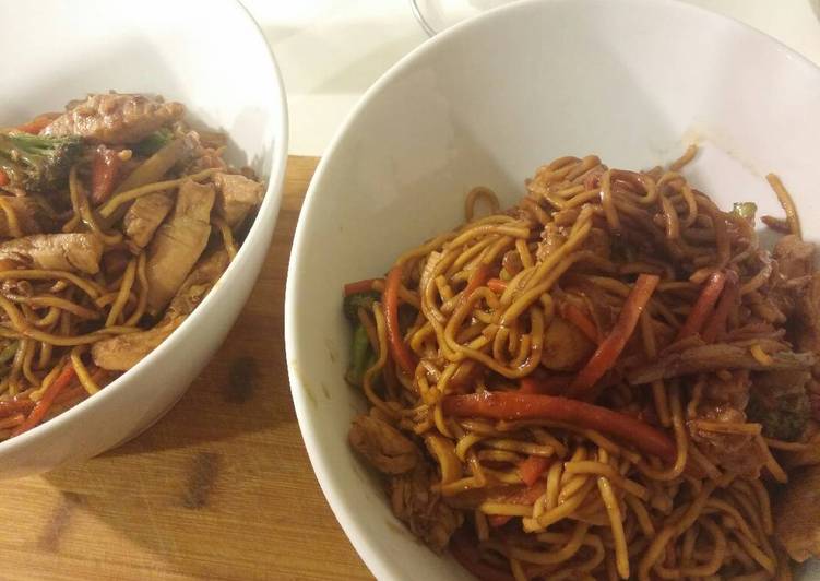 Sweet and spicy garlic chicken and pork Sweet and spicy garlic chicken and pork
