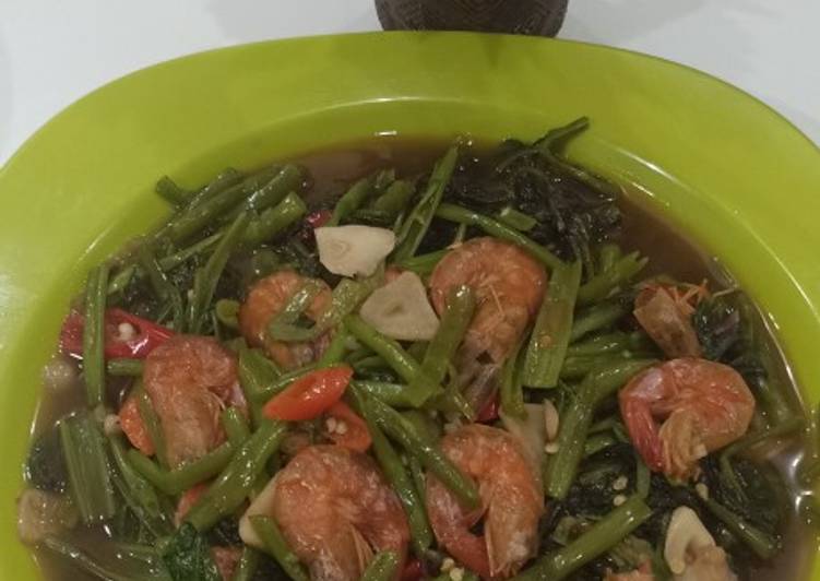 Tumis kangkung udang