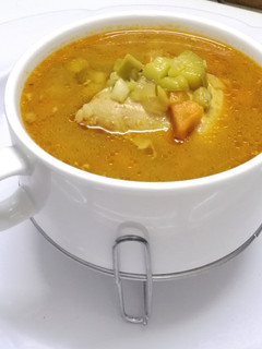 صورة لوصفة شوربة دجاج بالخضار سهله التحضير🍲
