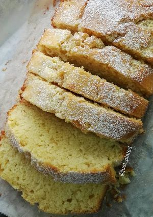 A picture of Madeira Cake.