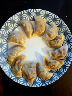 A picture of Tadka momos.