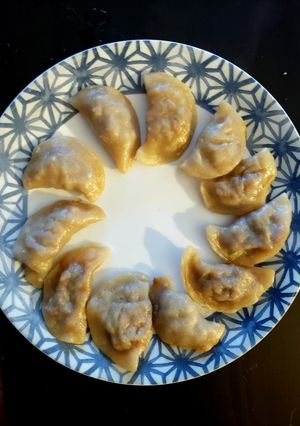 A picture of Tadka momos.
