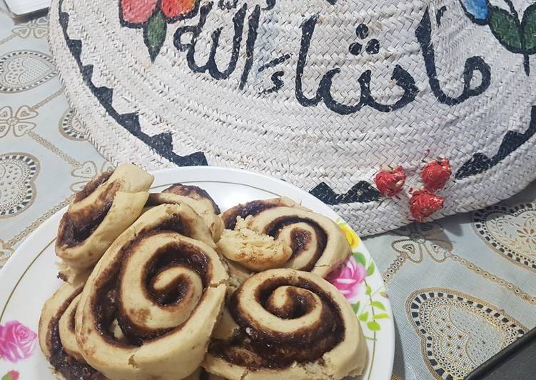 Steps to Prepare Speedy Chocolate and cinnamon swirls