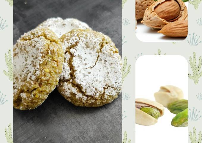 Steps to Make Amaretti amande - pistache