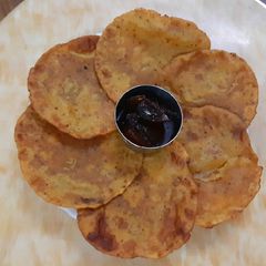 A picture of Masala puri.