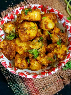फ्राई मसाला अरबी (fry masala arbi recipe in Hindi) रेसिपी मुख्य फोटो