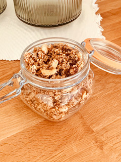 Foto principal de Granola muy fácil con anacardos, almendras y nueces