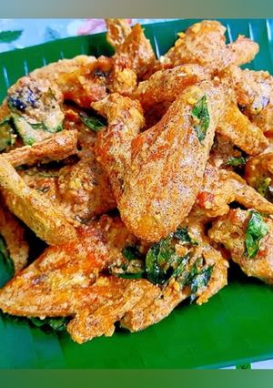 รูปของ ปีกไก่ทอดซอสไข่แดงเค็ม