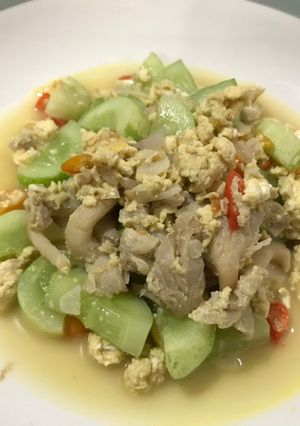 Foto resep Oseng timun jamur telur
