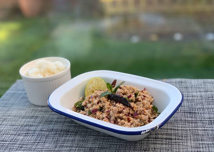 Larb Moo (Minced Pork Spicy Salad)