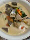 Tom Kha Gai (Thai Coconut Chicken Soup)