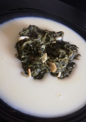 Una foto de Puré de patatas con espinacas 🥔🥬