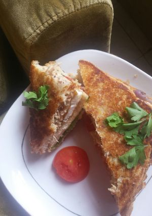 A picture of Chicken and egg sandwich.