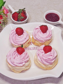 Foto resep Mini Pavlova with Strawbery Cream