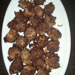 Beef meatballs A picture of Beef meatballs.