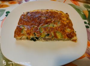 Foto di Frittata al forno con zucchine, cipolle e sottilette