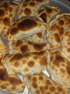 Una foto de Empanadas con curry