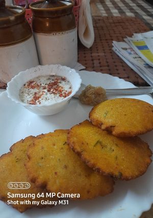 मक्का की कचौड़ी (makka ki kachodi recipe in Hindi) रेसिपी मुख्य फोटो