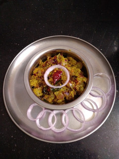 *வெண்பூசணி, ஆனியன், பொரியல்*(venpoosani poriyal recipe in tamil) செய்முறை முக்கிய புகைப்படம்