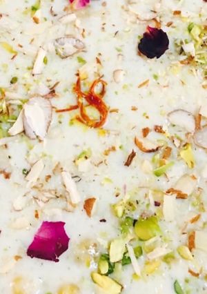 A picture of Dry fruit basundi..!!!!😍 (Easy Recipe).