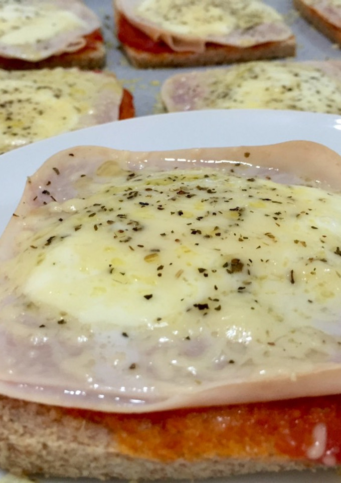Una foto de Panpizza casero