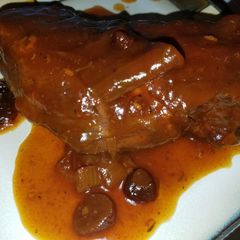 A picture of Crock Pot Cranberry Glazed Chicken.