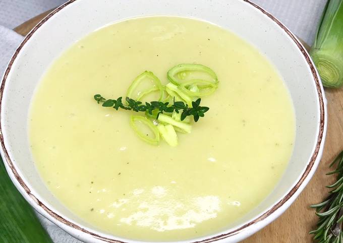 Овощной суп с луком-пореем