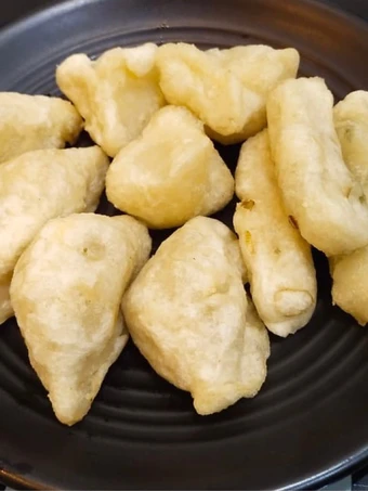 Langkah Mudah untuk Menyiapkan Resep  Pempek sagu tanpa ikan (pempek pistel, pempek telor, pempek isi kentang, pempek dos) yang Sempurna, Lezat