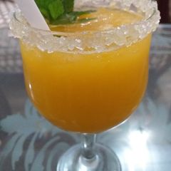 Refreshing Mango Lemonade😋 A picture of Refreshing Mango Lemonade😋.