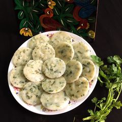 A picture of Chitoi Pitha / Rice Pan Cakes.