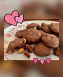 200 • Biscottini croccanti al cacao e nocciole de “L’antro dell’alchimista”