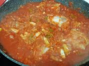 Una foto de rape con tomate