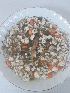 عکسی از دستور ترشی گل کلم