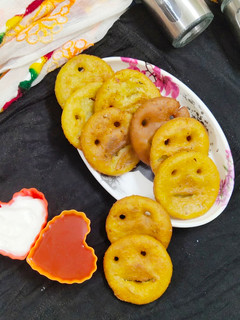 पोटैटो चीज़ स्माइली (potato cheese smiley) रेसिपी मुख्य फोटो