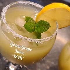 A picture of 🫒🍸🫒Green Grapes Juice🫒🍸🫒.